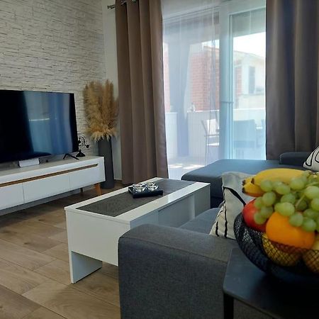 Valux Apartman Πούλα Εξωτερικό φωτογραφία
