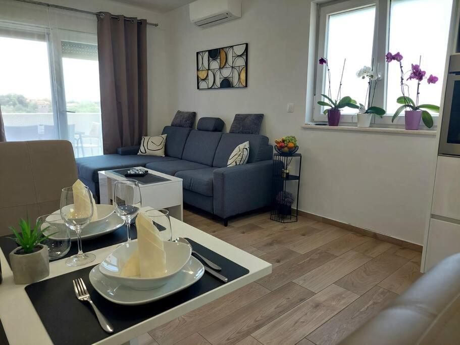 Valux Apartman Πούλα Εξωτερικό φωτογραφία