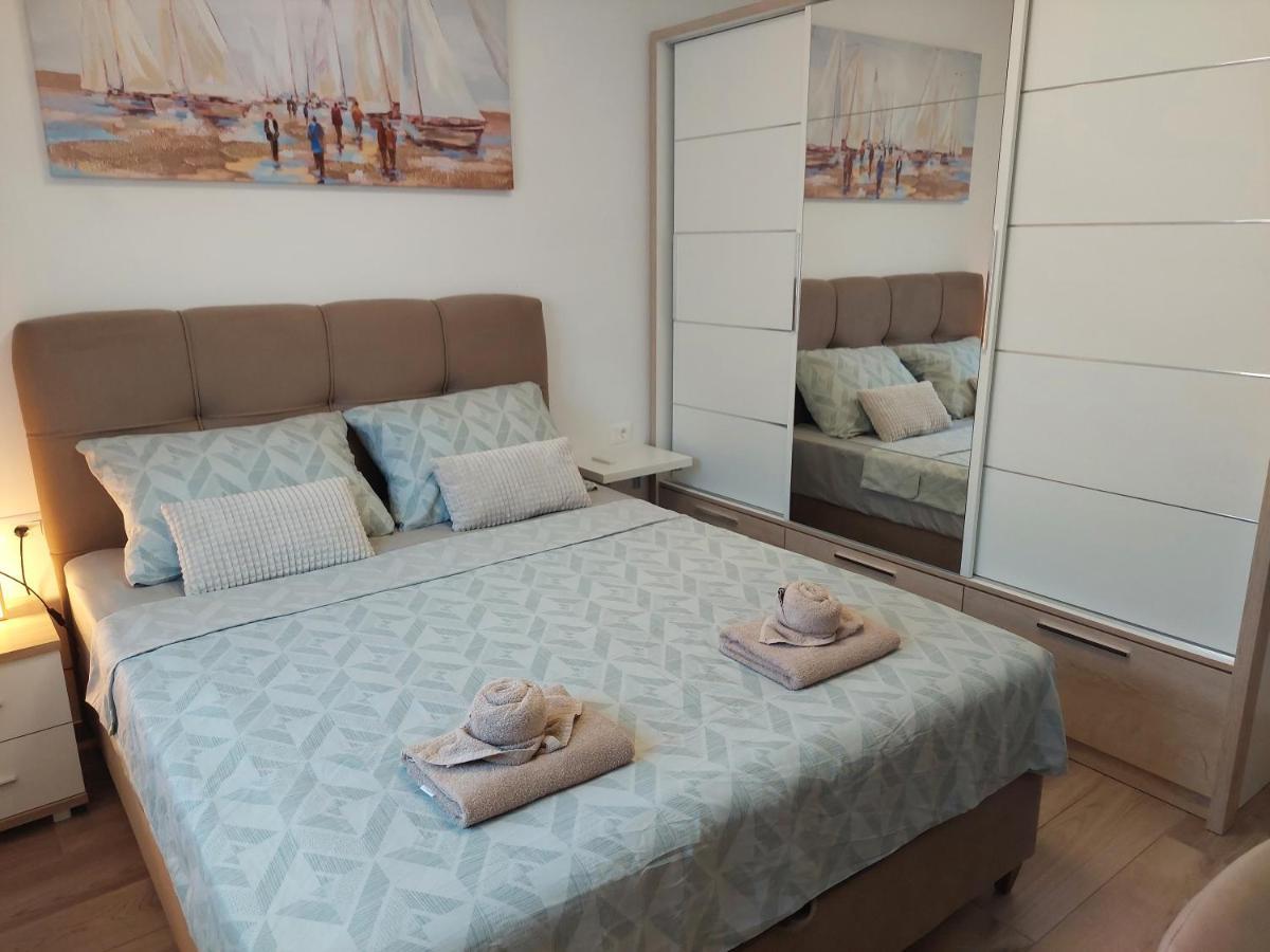 Valux Apartman Πούλα Εξωτερικό φωτογραφία