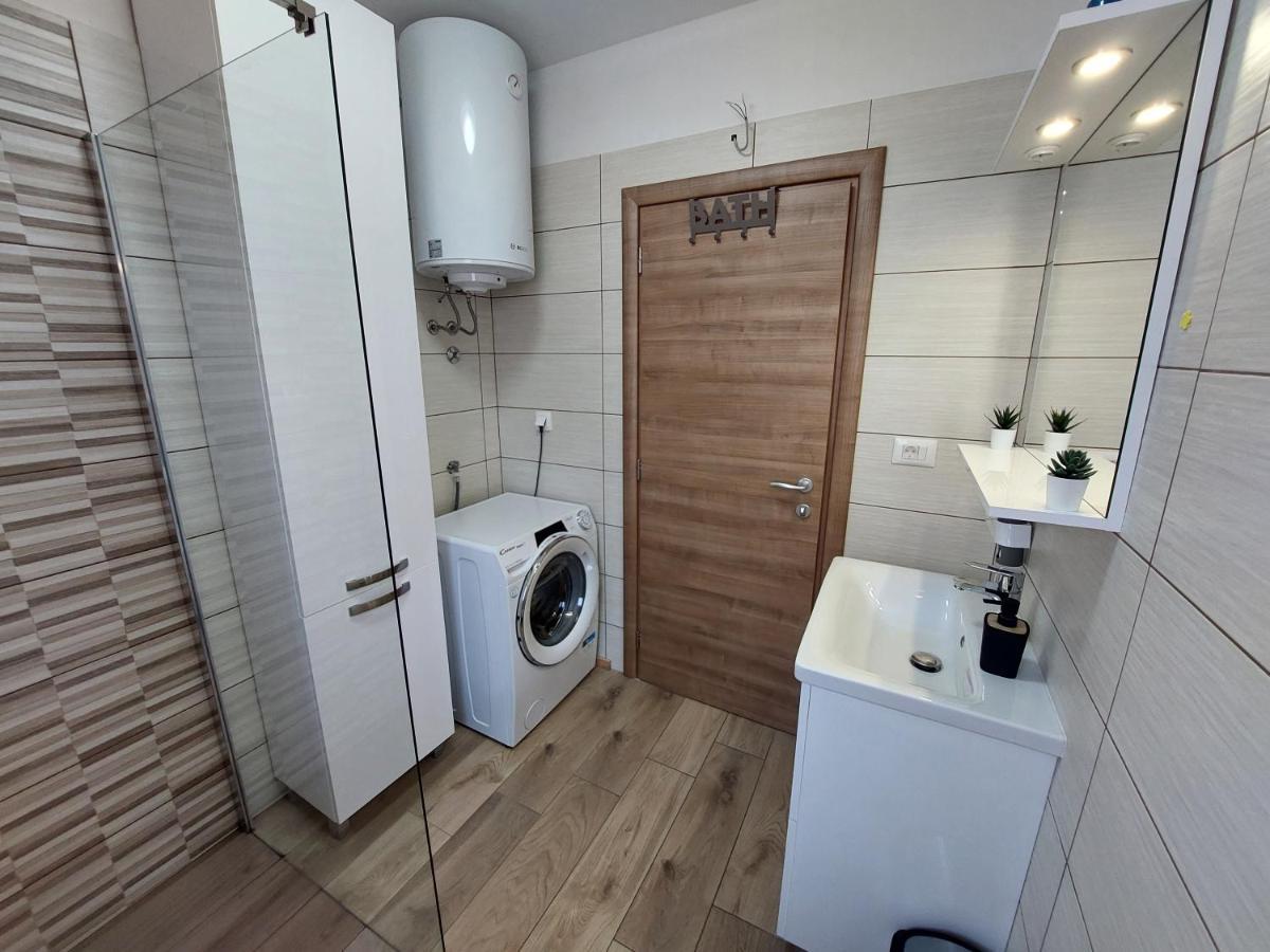 Valux Apartman Πούλα Εξωτερικό φωτογραφία